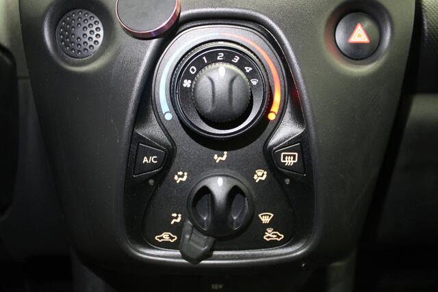 Toyota AYGO 1.0 VVT-i x-fun 63.131km NAP, Airco, Cruise control