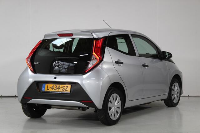 Toyota AYGO 1.0 VVT-i x-fun Airco | Dab | NL-Auto