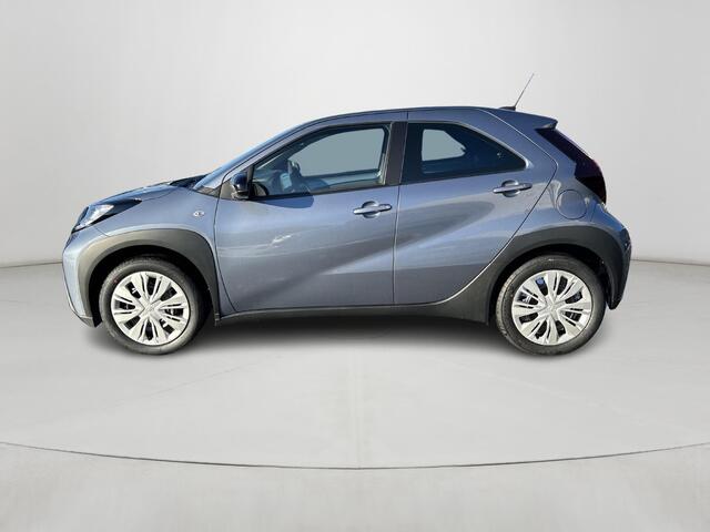 Toyota AYGO X 1.0 VVT-i S-CVT Play Toyota Aygo X 1.0 VVT-i S-CVT play **AUTOMAAT/ NIEUWE AUTO**