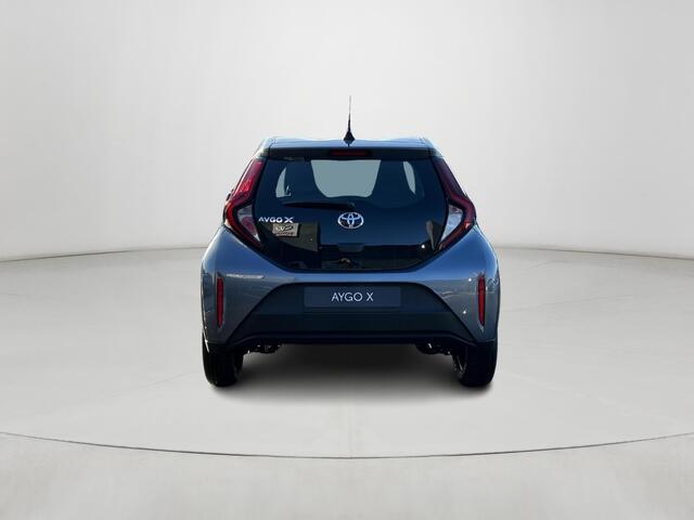 Toyota AYGO X 1.0 VVT-i S-CVT Play Toyota Aygo X 1.0 VVT-i S-CVT play **AUTOMAAT/ NIEUWE AUTO**