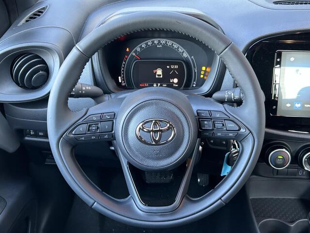 Toyota AYGO X 1.0 VVT-i S-CVT Play Toyota Aygo X 1.0 VVT-i S-CVT play **AUTOMAAT/ NIEUWE AUTO**