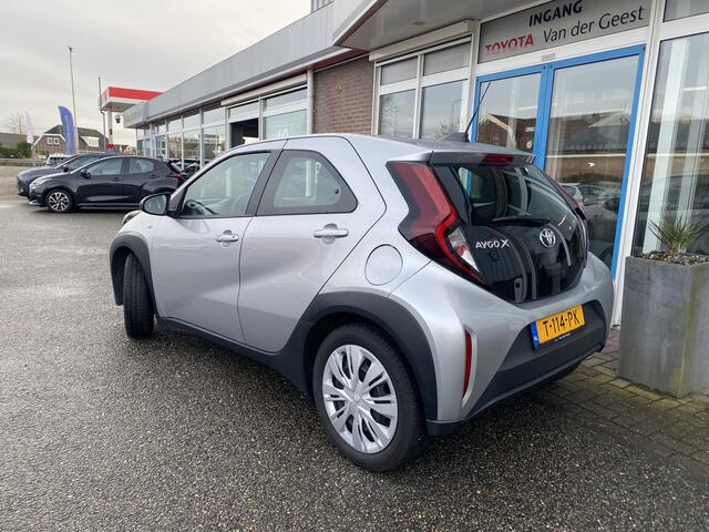 Toyota AYGO X 1.0 VVT-i MT Play
