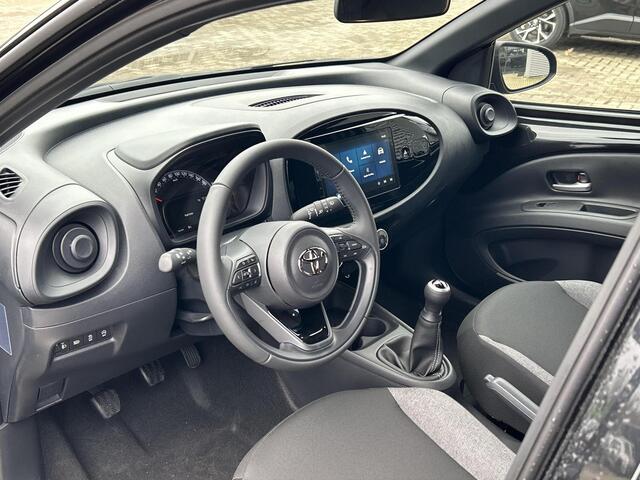 Toyota AYGO X 1.0 VVT-i MT Play **NIEUWE AUTO/ DIRECT LEVERBAAR**