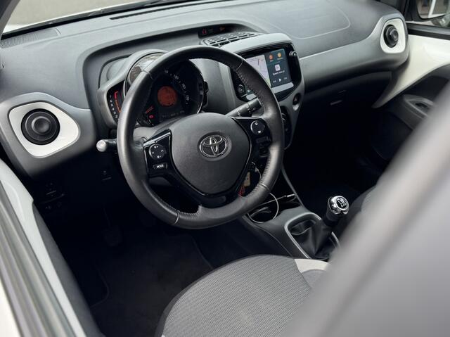Toyota AYGO 1.0 VVT-i x-play CARPLAY CAMERA AIRCO
