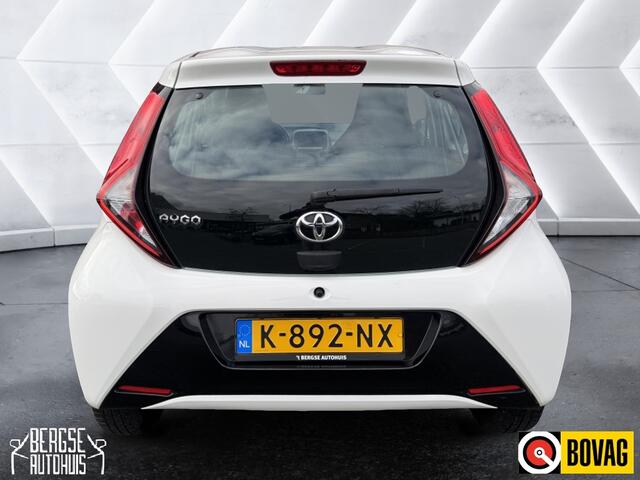 Toyota AYGO 1.0 VVT-i x-play CARPLAY CAMERA AIRCO