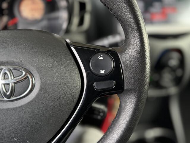Toyota AYGO 1.0 VVT-i x-play CARPLAY CAMERA AIRCO