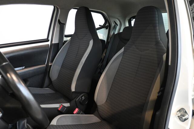 Toyota AYGO 1.0 VVT-i x-play limited Airco Cruise control 1e Eigenaar Apple carplay Camera Inruil mogelijk