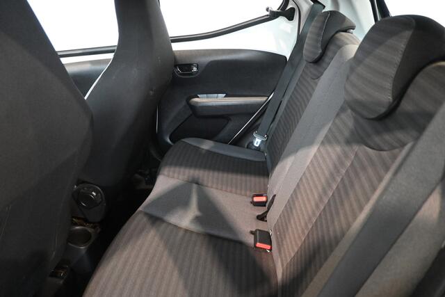 Toyota AYGO 1.0 VVT-i x-play limited Airco Cruise control 1e Eigenaar Apple carplay Camera Inruil mogelijk