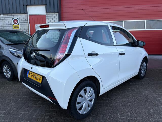 Toyota AYGO 1.0 VVT-i x-fun AIRCO / BLUETOOTH / ELEK RAMEN / NL-AUTO