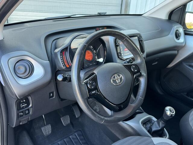 Toyota AYGO 1.0 VVT-i x-play limited | Airco | Apple/android carplay | Achte