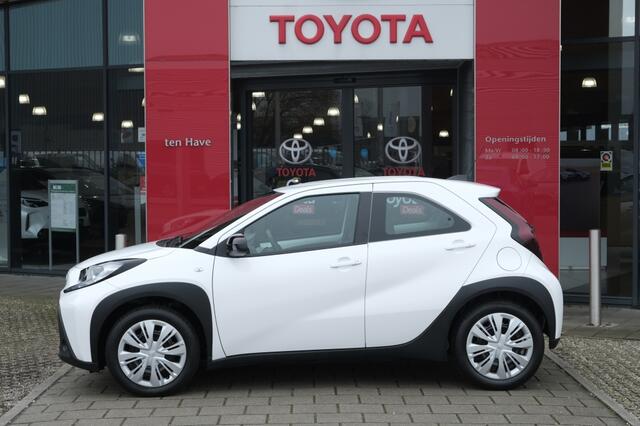Toyota AYGO 1.0 VVT-i 68PK MT PLAY | Apple Carplay & Android Auto (bedraad)*