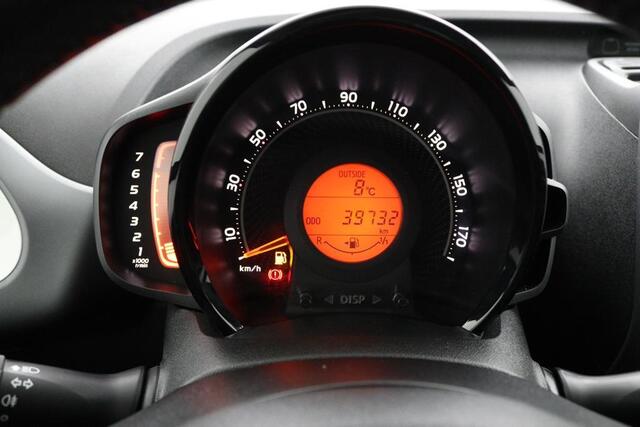 Toyota AYGO 1.0 VVT-i x-play | Apple carplay/Android Auto | Parkeercamera | Electrische spiegels | Airco | Bluetooth |