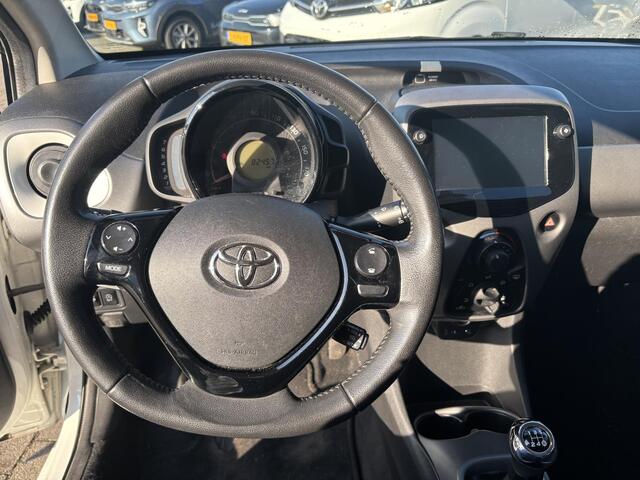 Toyota AYGO 1.0 VVT-i x-play limited TREKHAAK, SLECHTS 82.000KM NEDERLANDSE AUTO