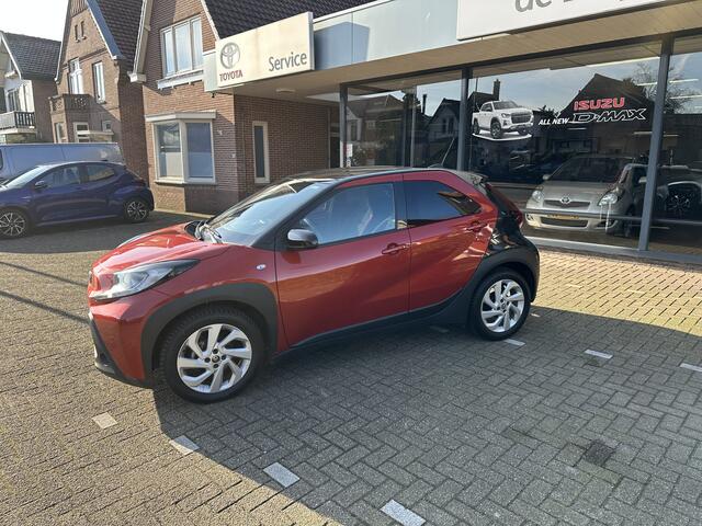 Toyota AYGO X 1.0 VVT-i MT Pulse Bi-tone / lichtmetalen velgen / Apple Carplay / Android Auto / parkeercamera / adaptieve cruise control / 10 jaar garantie / auto komt rechtstreeks van Toyota / rijklaarprijs