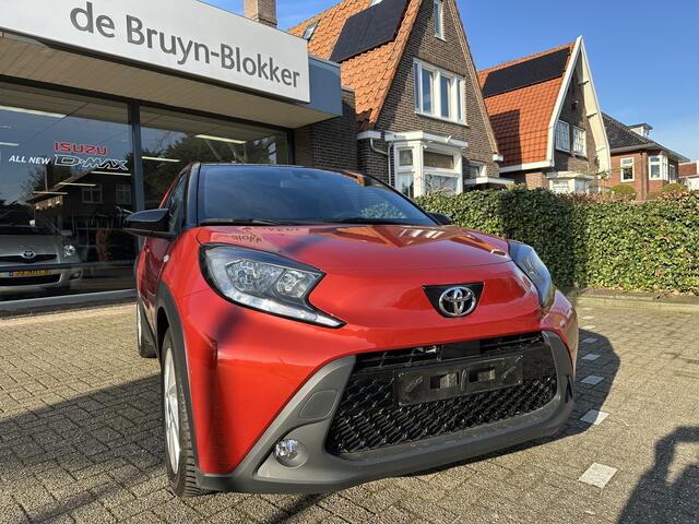 Toyota AYGO X 1.0 VVT-i MT Pulse Bi-tone / lichtmetalen velgen / Apple Carplay / Android Auto / parkeercamera / adaptieve cruise control / 10 jaar garantie / auto komt rechtstreeks van Toyota / rijklaarprijs