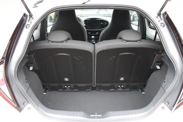 Toyota AYGO X 1.0 VVT-i First | Clima | Camera | Stoelverwarming