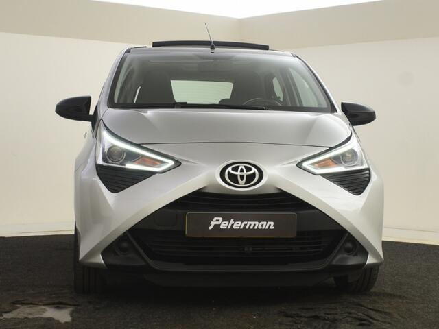 Toyota AYGO 1.0 VVT-i x-play Cabrio Automaat | Navigatie | Camera