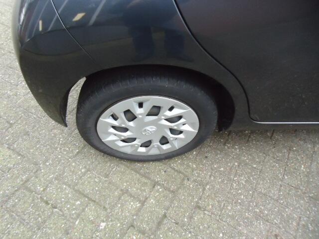 Toyota AYGO 1.0 VVT-i x-play Automaat