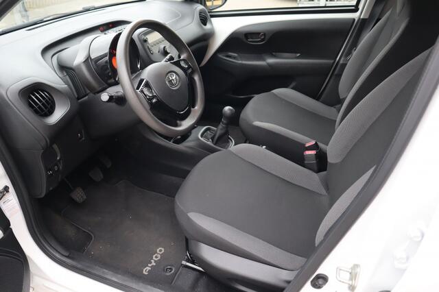 Toyota AYGO 1.0 VVT-i x-Fun