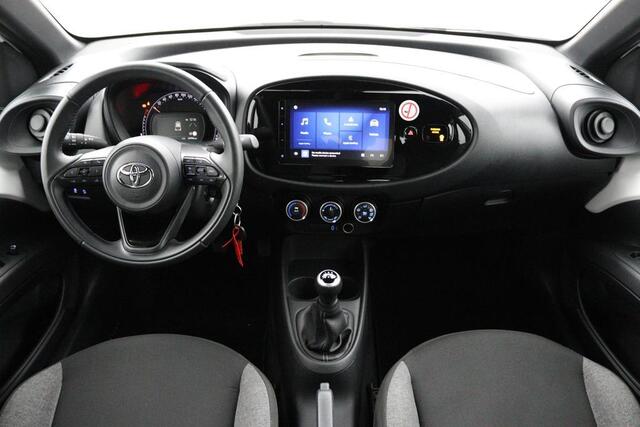 Toyota AYGO X 1.0 VVT-i MT Play | Airco | Parkeercamera | Apple carplay Android auto | Cruise control |