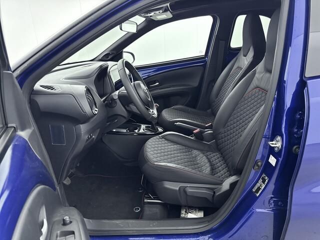 Toyota AYGO X 1.0 VVT-i MT Premium | Elektrisch vouwdak | Stoelverwarming | LM velgen | Camera | Climate Control | Parkeersensoren | Demo Dirk