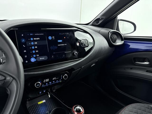 Toyota AYGO X 1.0 VVT-i MT Premium | Elektrisch vouwdak | Stoelverwarming | LM velgen | Camera | Climate Control | Parkeersensoren | Demo Dirk