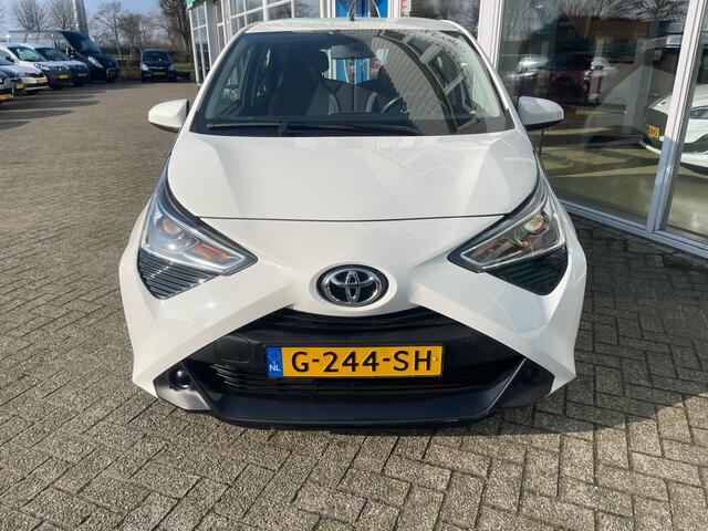 Toyota AYGO 1.0 VVT-i x-play ltd, Camera, Caplay, Airco,