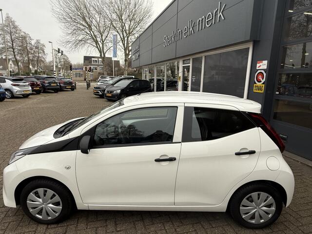 Toyota AYGO 1.0 VVT-i x-fun / Airco/ Bluetooth/ LED/ Elektrische ramen