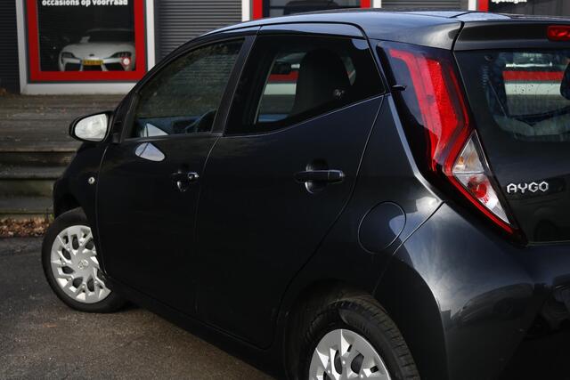 Toyota AYGO 1.0 VVT-i x-play