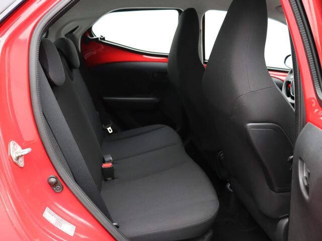 Toyota AYGO 70pk VVT-i x-fun | Airco | Elektrische ramen | Slechts 66.162 km gelopen! |