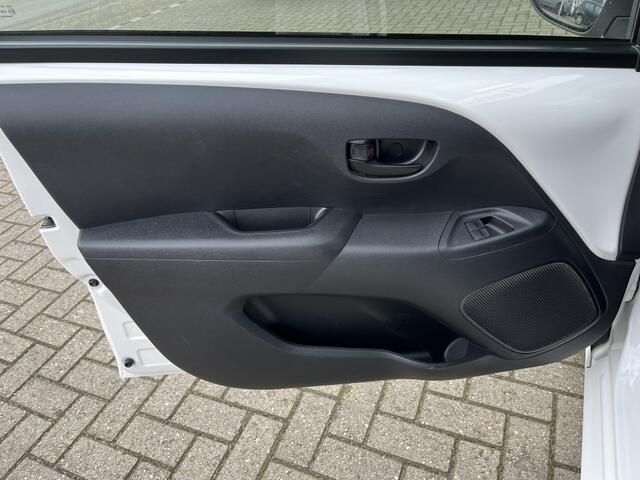 Toyota AYGO 1.0 VVT-i x-now