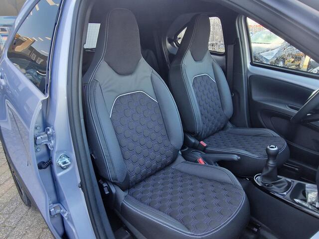 Toyota AYGO X 1.0 VVT-i MT JBL