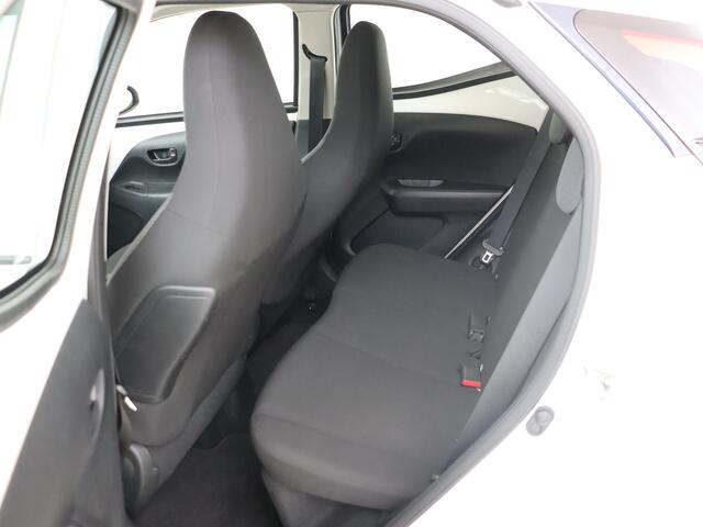 Toyota AYGO 1.0 VVT-i x-fun I Airco I 5 Deurs I Zuinig I Centrale vergrendeling met afstandsbediening I Elektrische ramen voor I 1e Eigenaar I Volledig LOUWMAN Onderhouden I