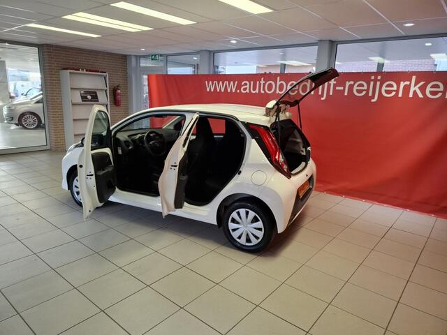 Toyota AYGO 1.0 VVT-i x-fun