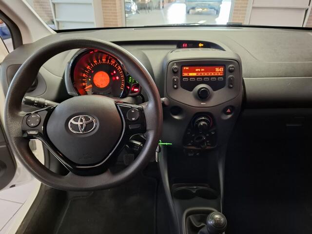 Toyota AYGO 1.0 VVT-i x-fun