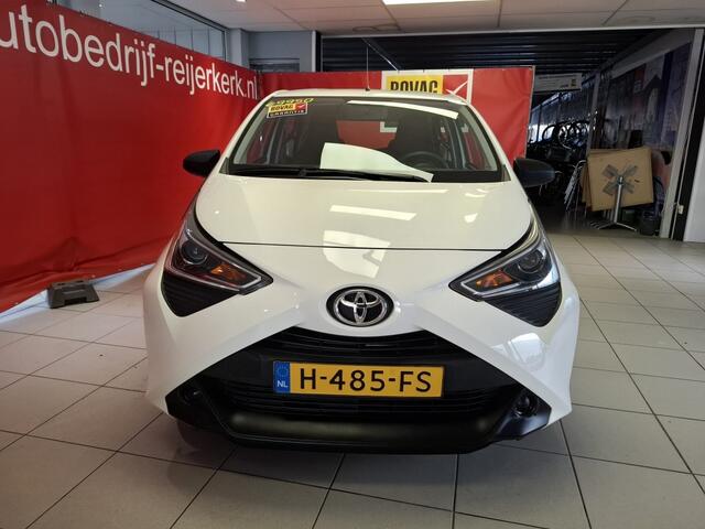 Toyota AYGO 1.0 VVT-i x-fun