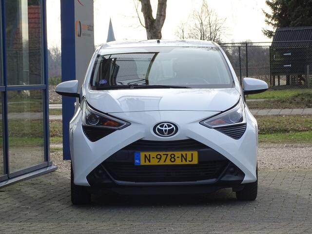 Toyota AYGO 1.0 VVT-i x-play