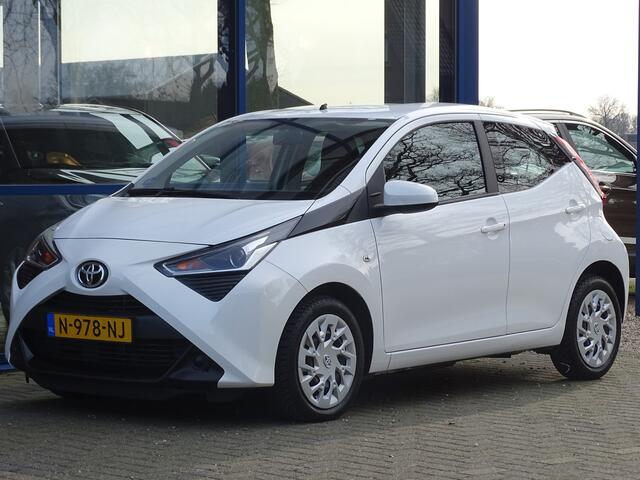 Toyota AYGO 1.0 VVT-i x-play