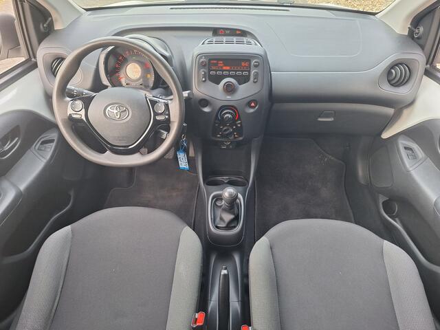 Toyota AYGO 1.0 VVT-i x-fun | Airco | Bluetooth | Electrische Ramen Voor | Speedlimiter |
