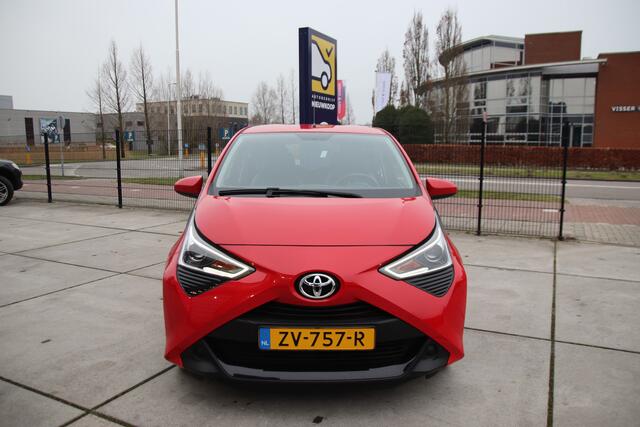 Toyota AYGO 1.0 VVT-i x-play Automaat, Carplay, NL auto, nieuwstaat! Aanbieding!