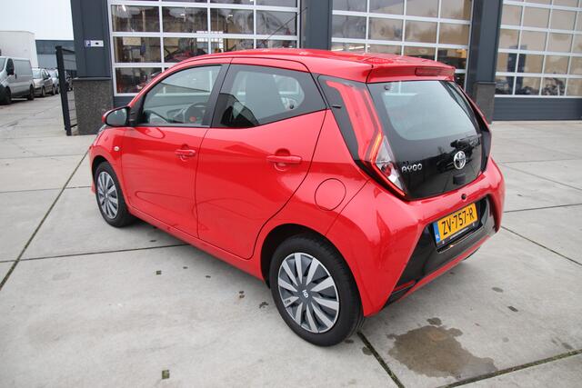Toyota AYGO 1.0 VVT-i x-play Automaat, Carplay, NL auto, nieuwstaat! Aanbieding!