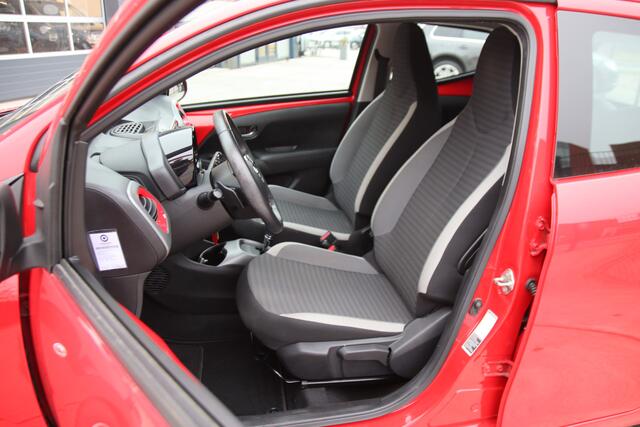Toyota AYGO 1.0 VVT-i x-play Automaat, Carplay, NL auto, nieuwstaat! Aanbieding!