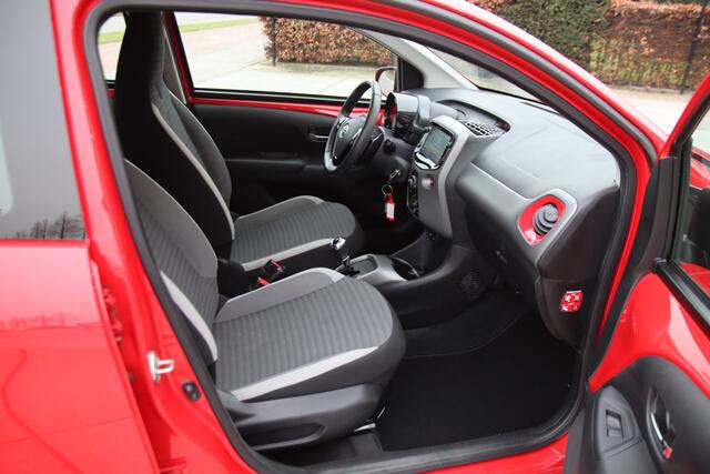 Toyota AYGO 1.0 VVT-i x-play Automaat, Carplay, NL auto, nieuwstaat! Aanbieding!