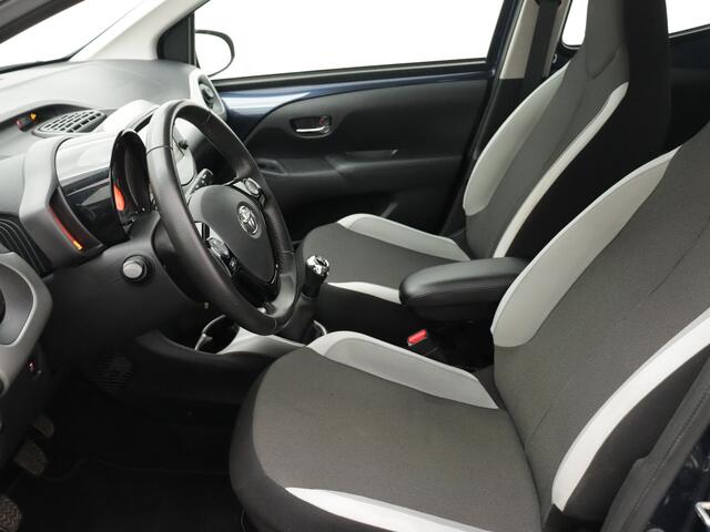 Toyota AYGO 1.0 VVT-i x-nav | Camera | Airco |