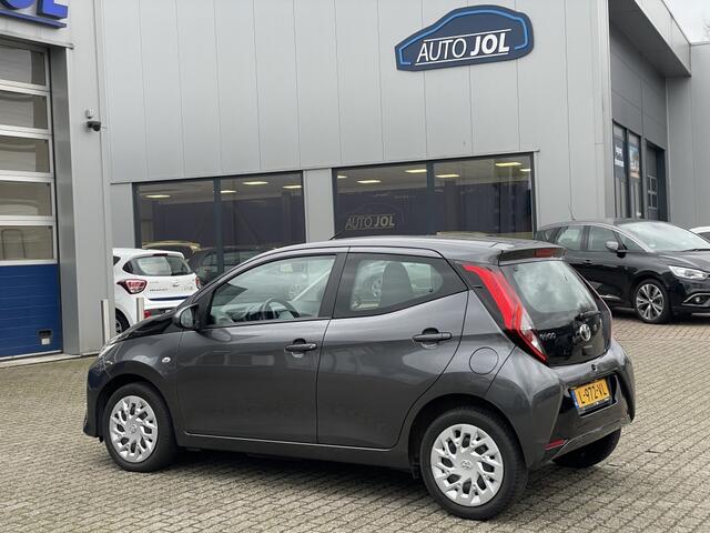 Toyota AYGO 1.0 VVT-i x-play | achteruitrijcamera | rijklaarprijs