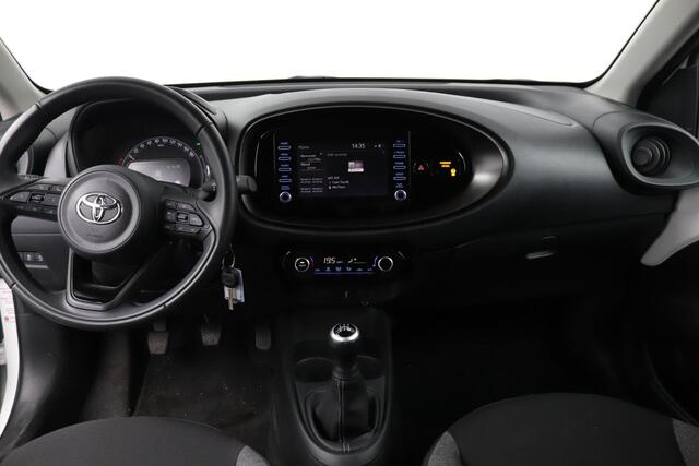 Toyota AYGO X 1.0 VVT-i MT first | Carplay | Cruise Control | Climate Control |