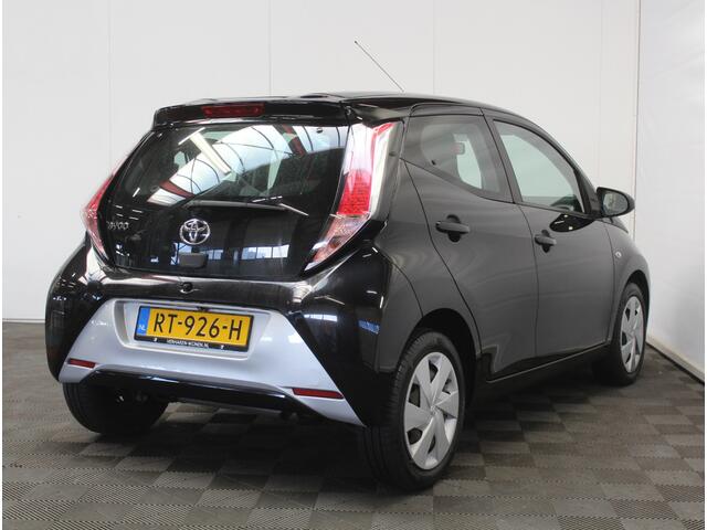 Toyota AYGO 1.0 VVT-i x-play CAMERA | AIRCO | LED | CV | SPEEDLIMITER | ISOFIX