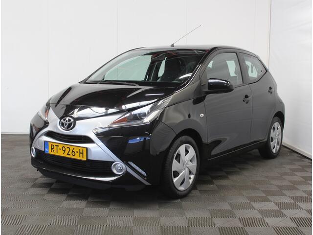 Toyota AYGO 1.0 VVT-i x-play CAMERA | AIRCO | LED | CV | SPEEDLIMITER | ISOFIX