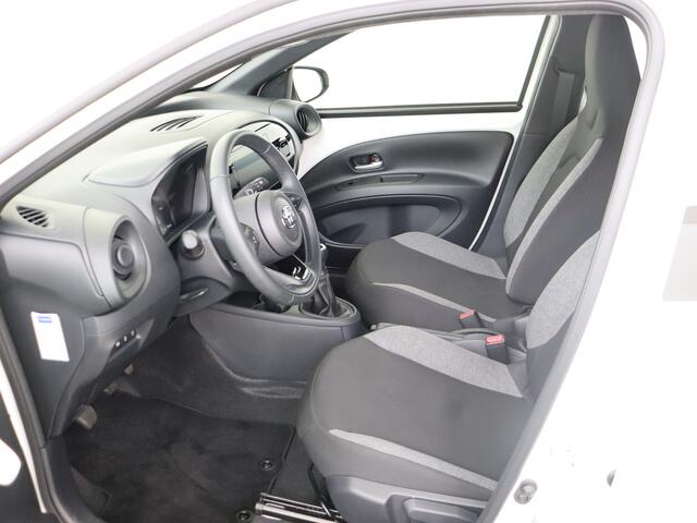 Toyota AYGO X 1.0 VVT-i MT Play I Apple Carplay/Android Auto I Airco I 5 Deurs I Zuinig I USB I 1e Eigenaar I