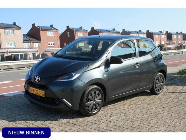 Toyota AYGO 1.0 VVT-i x-fun